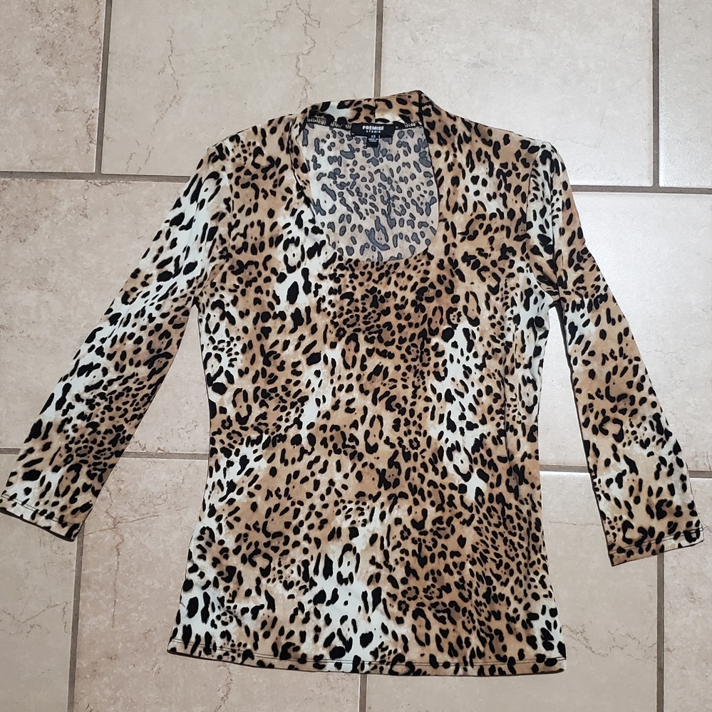 Premise Studio animal print 3/4 sleeve top